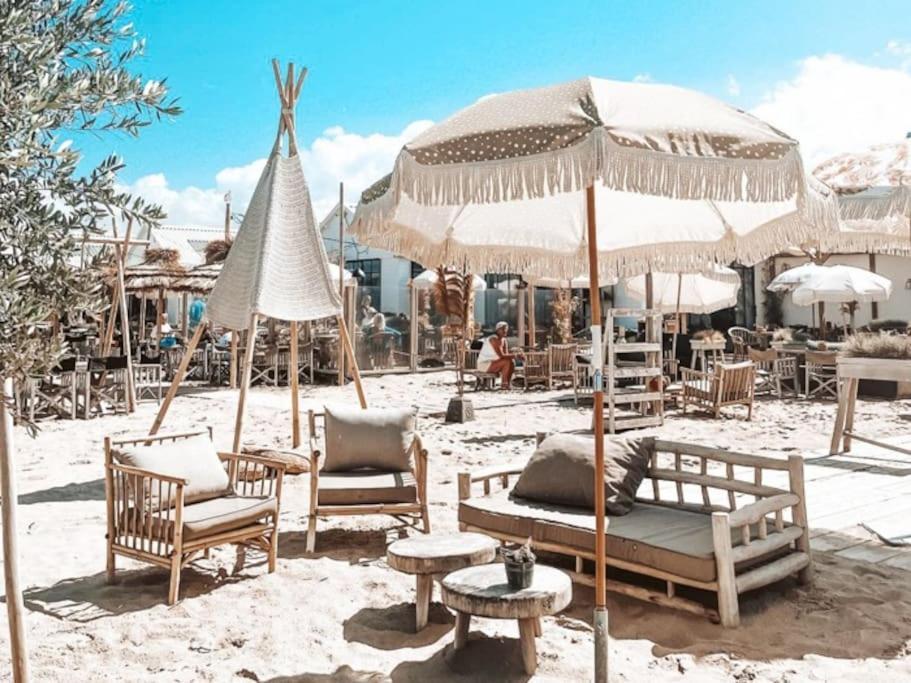 Ithaka Beach House, Unieke Plek Met Vrij Parkeren! 노르트베이크 외부 사진