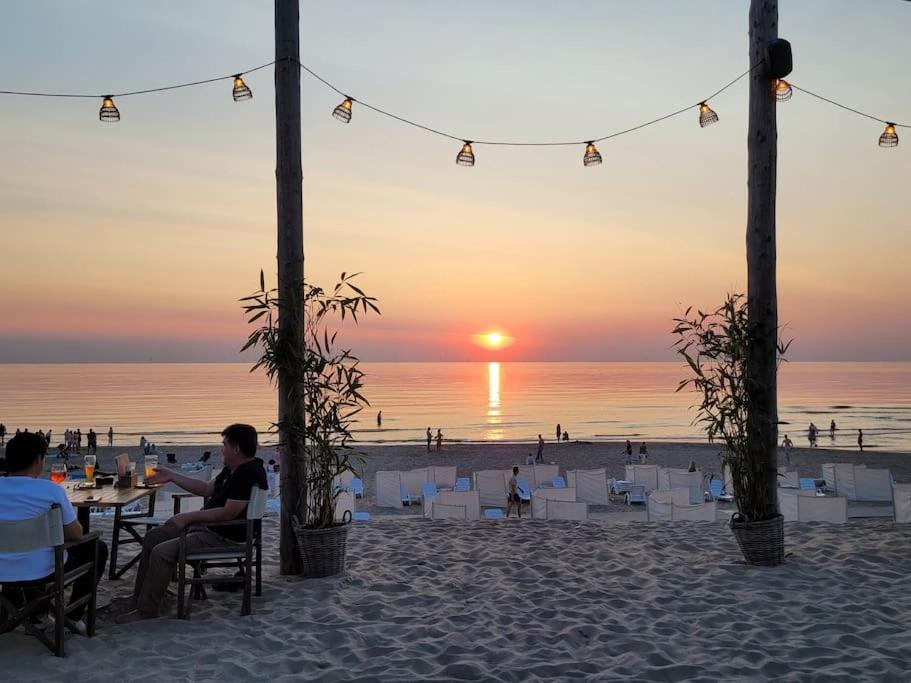 Ithaka Beach House, Unieke Plek Met Vrij Parkeren! 노르트베이크 외부 사진